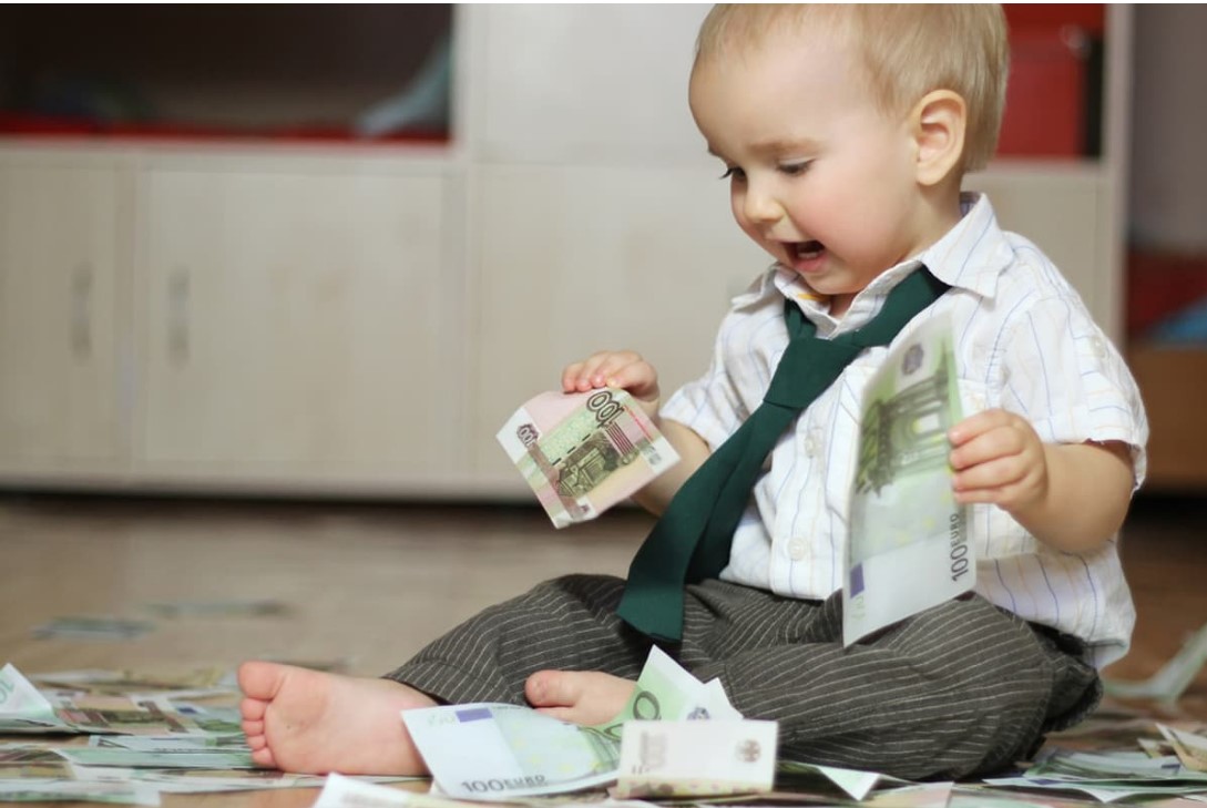 Как сказать про деньги детям в разном возрасте